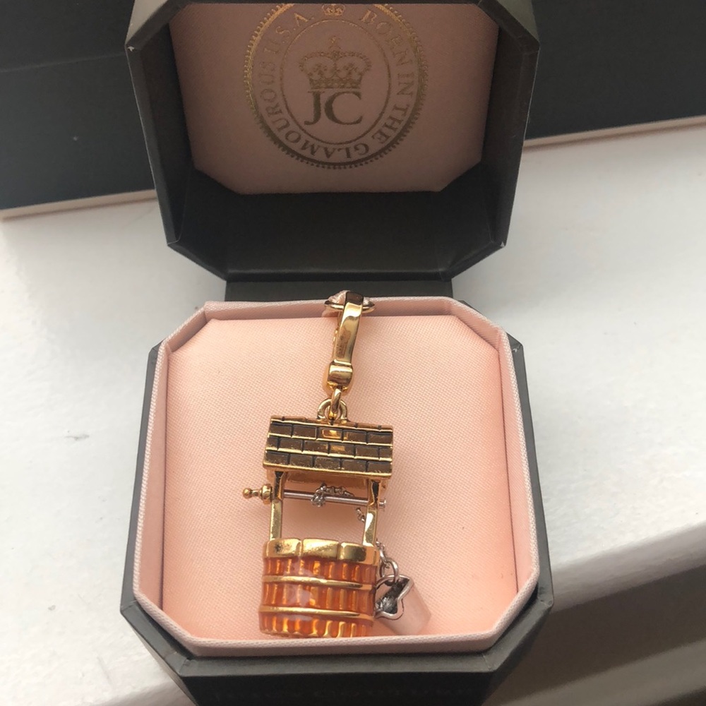 Juicy Couture Wishing Well Charm